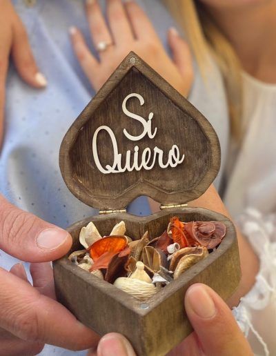 cajita de madera personalizada par anillos