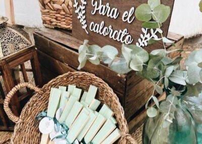 Cartel rincon boda para el calorcito abanicos