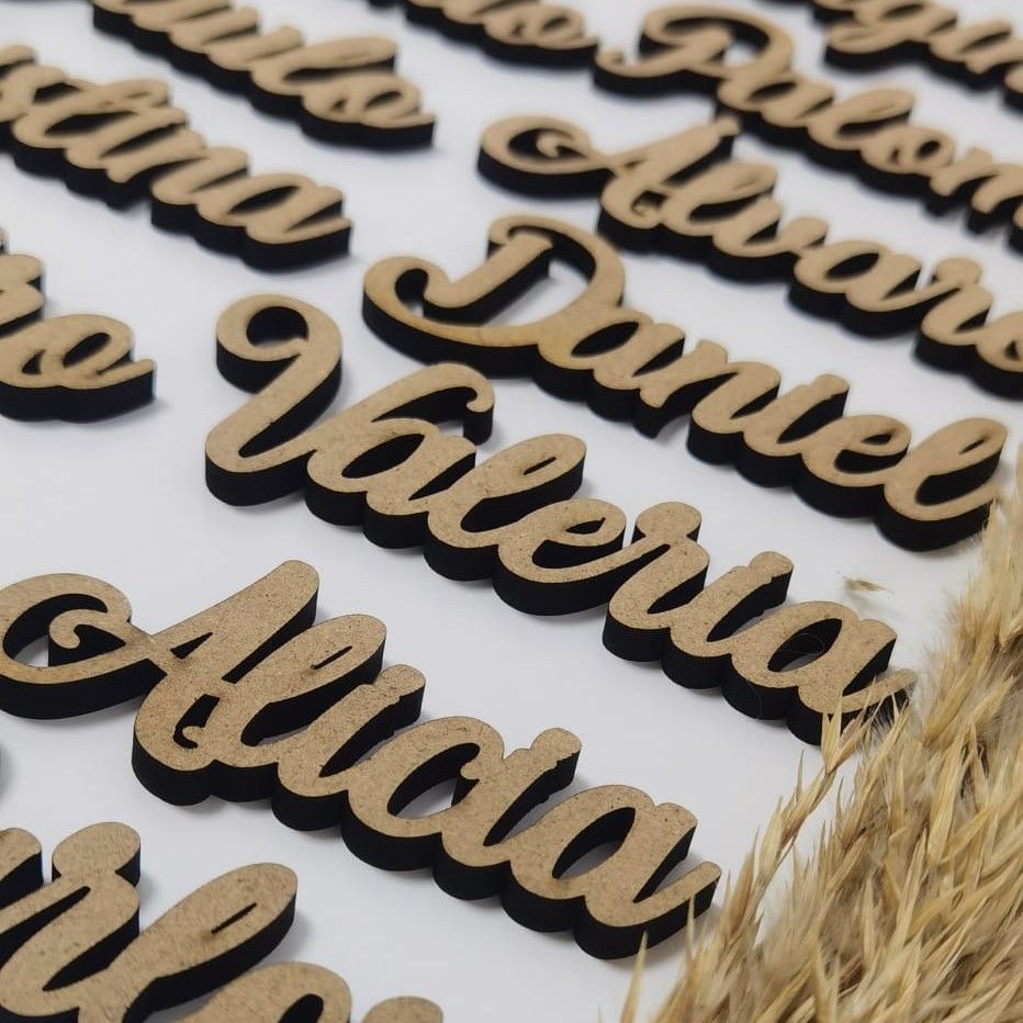 Marcasitios de madera personalizados para bodas Marcasitios de madera personalizados para bodas