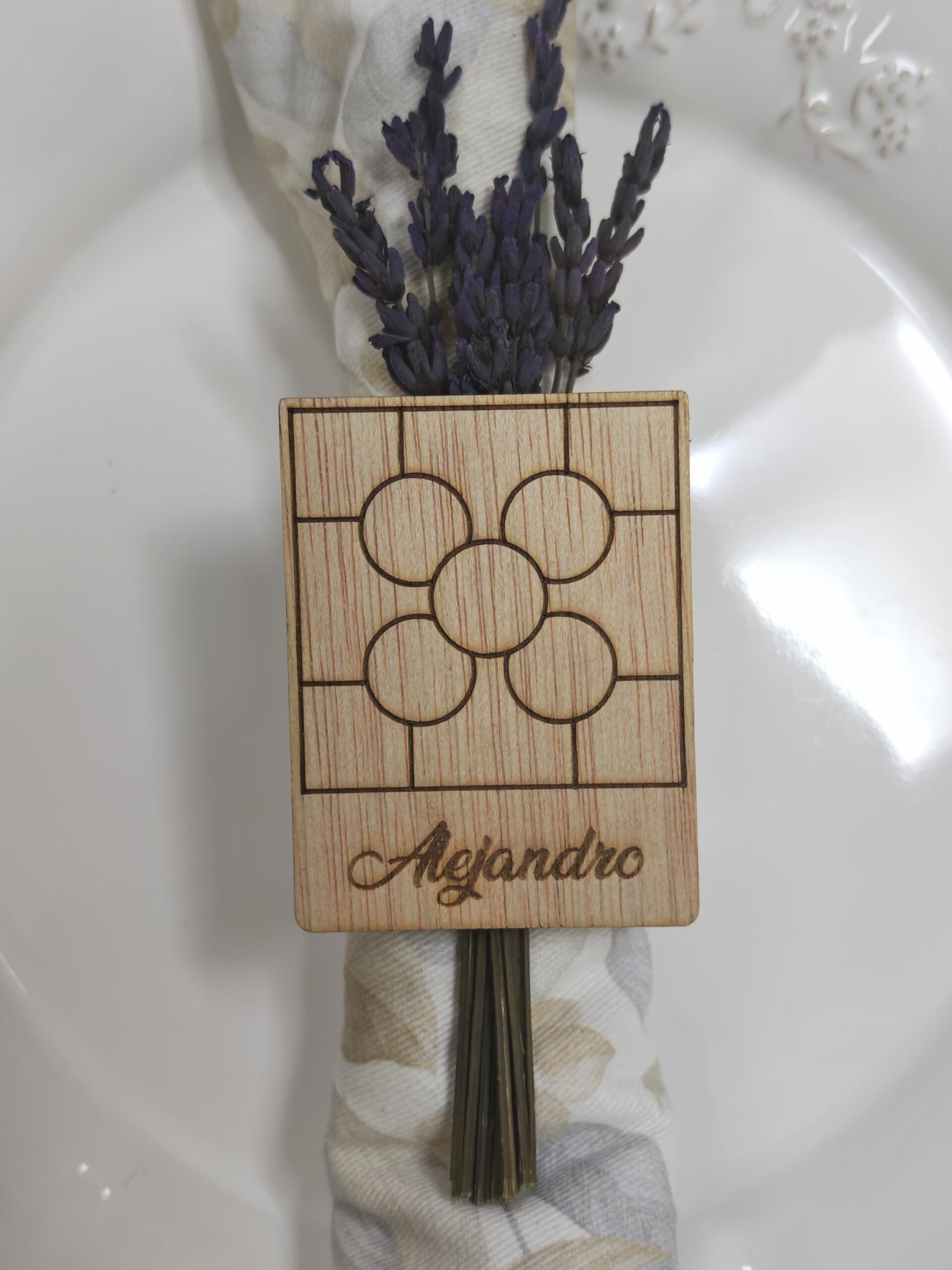 REGALOS BODA PARA INVITADOS MARCASITIOS MADERA OSO DEL MADROÑO MADRID MONUMENTO