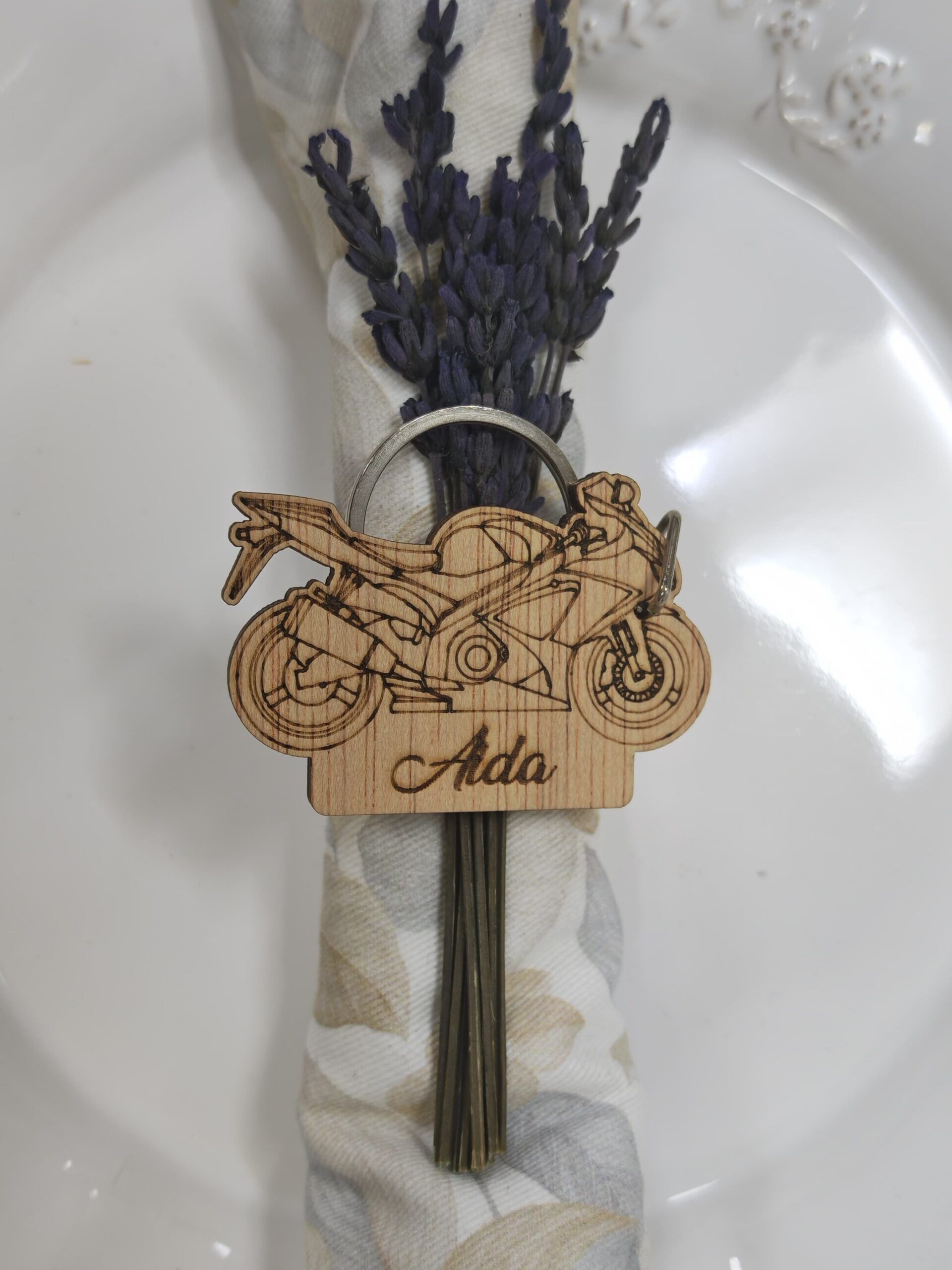 REGALOS BODA PARA INVITADOS MARCASITIOS MADERA MOTO CARRERA