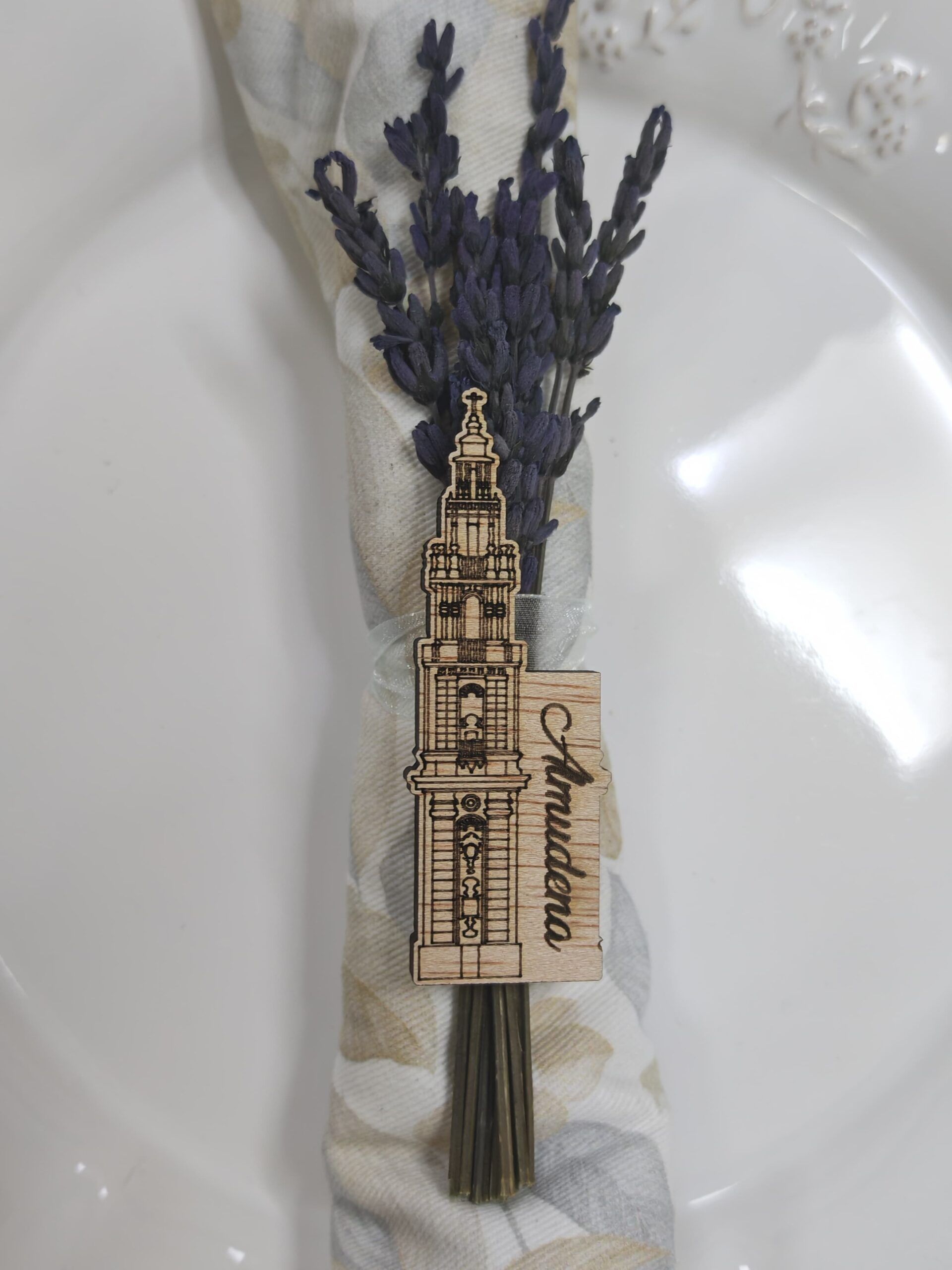 REGALOS BODA PARA INVITADOS MARCASITIOS MADERA TORRE DE LA VICTORIA ESTEPA SEVILLA